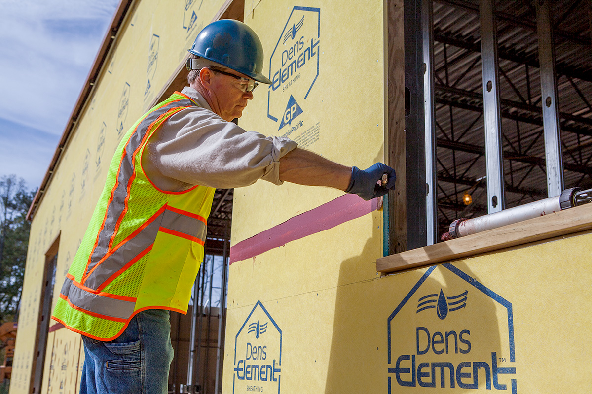 Applying GP-Approved liquid flashing